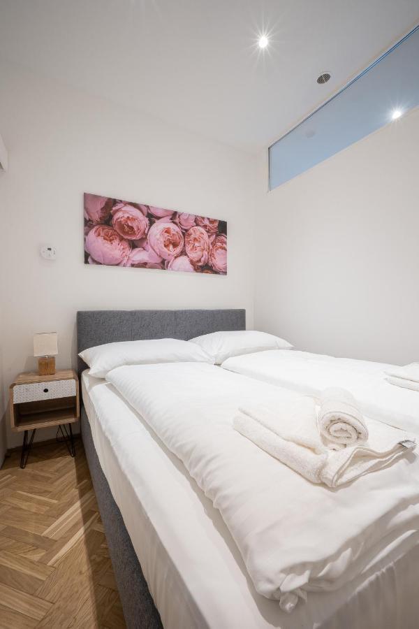 Modern And Lovely Apartment Next To Subway Station Viena Exterior foto